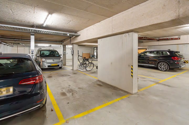 Photo 27 of Ter Haarstraat 21-D