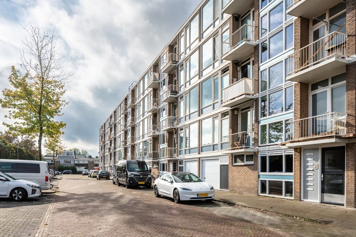 Photo 42 of Flakkeestraat 65