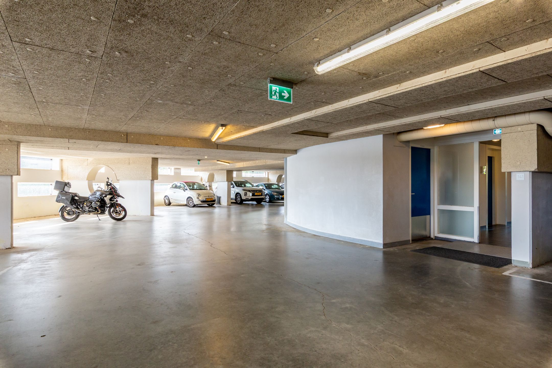 Photo 36 of Lemmerstraat 169