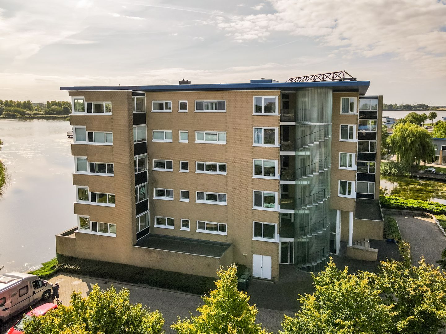 Photo 40 of Lemmerstraat 169