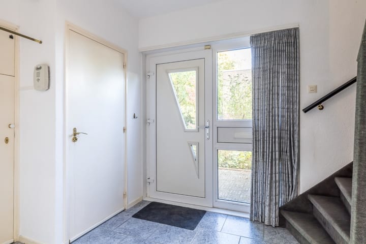 Foto 5 van Van Akenstraat 4