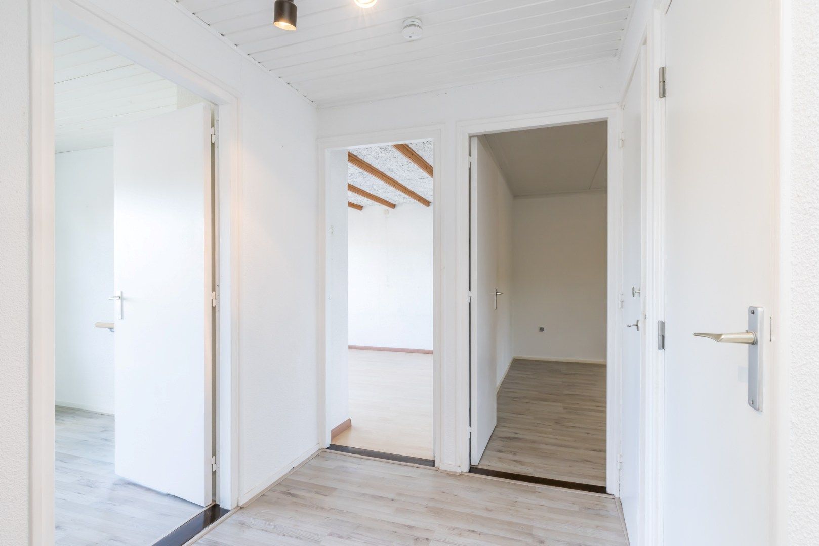 Foto 30 van Van Akenstraat 4