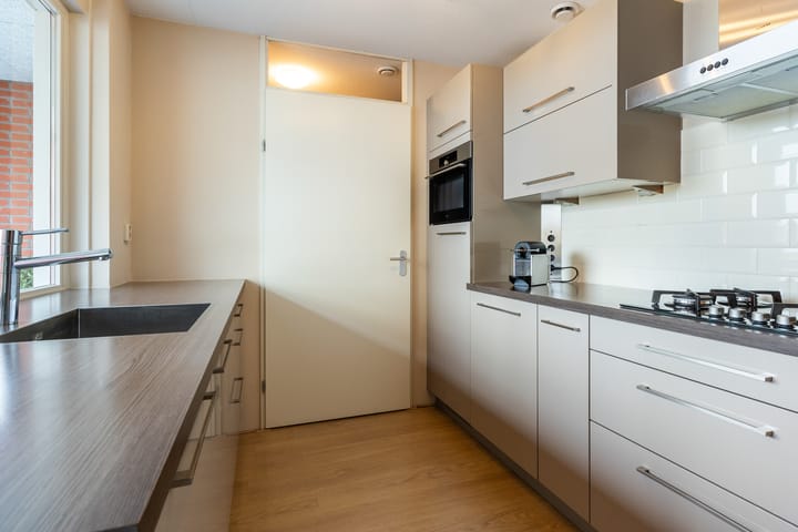 Photo 9 of Stationsstraat 114-F