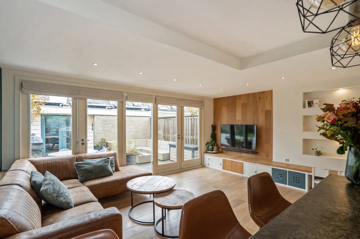 Photo 8 of Sytwinde 100