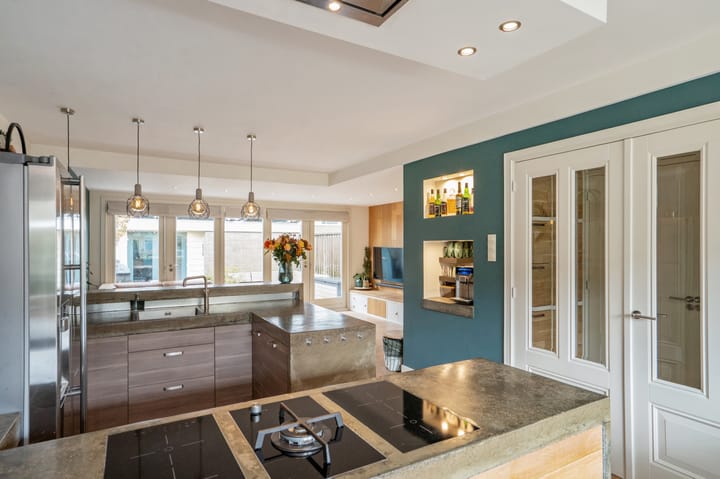 Photo 18 of Sytwinde 100