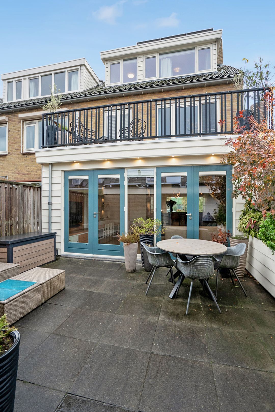 Photo 22 of Sytwinde 100