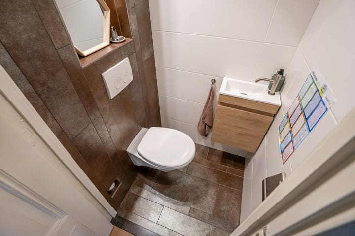 Photo 23 of Sytwinde 100