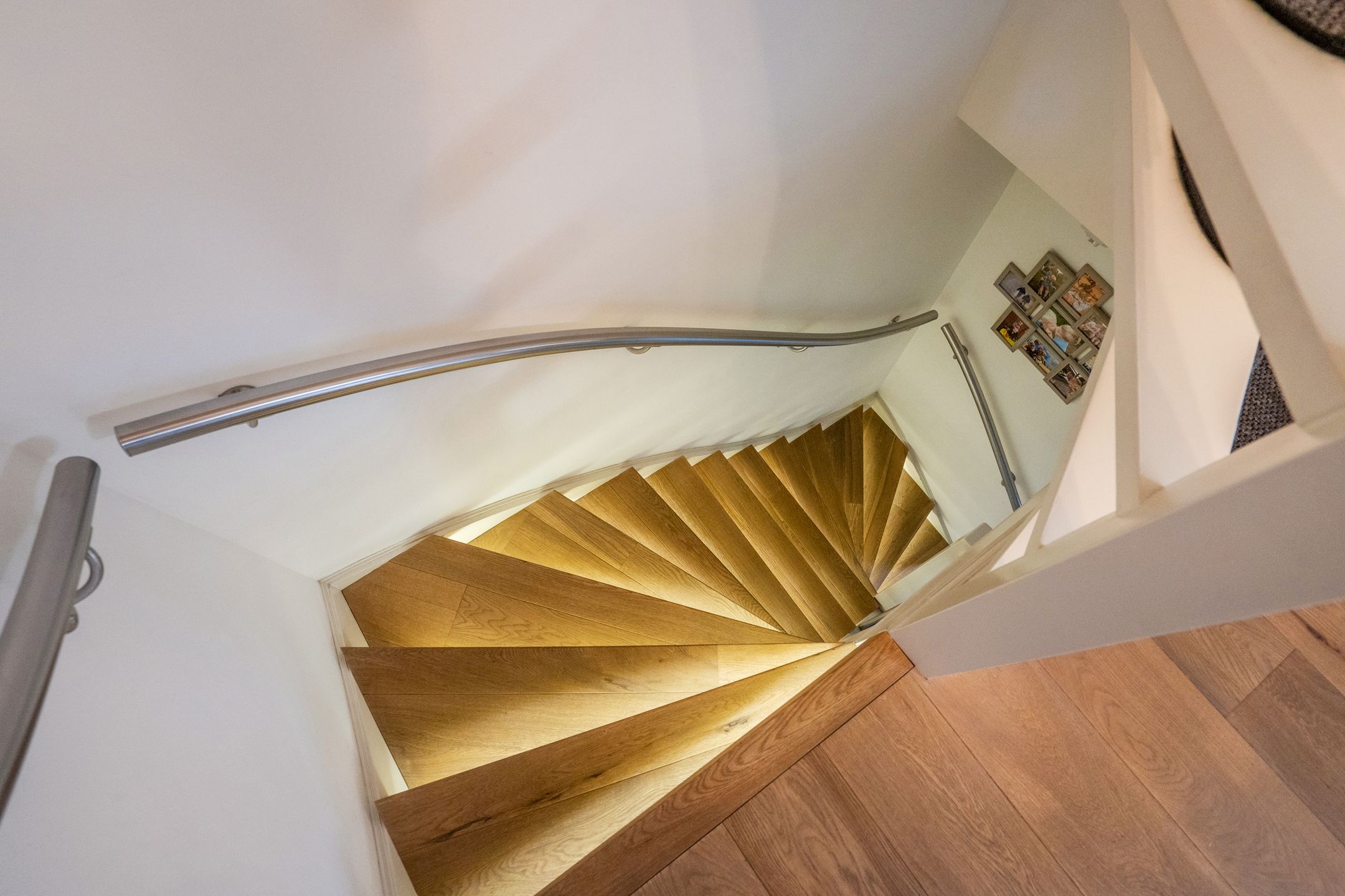 Photo 24 of Sytwinde 100