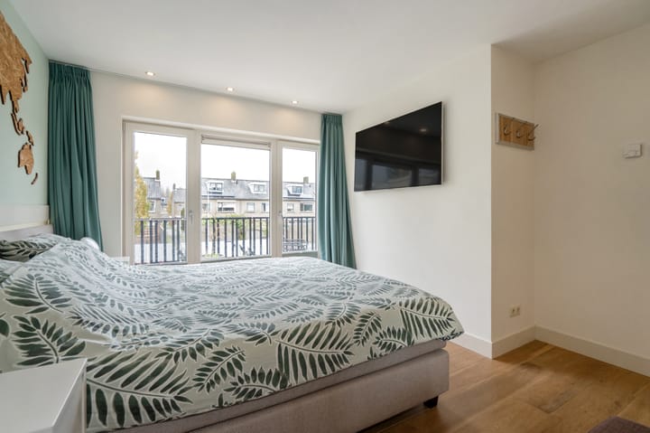 Photo 28 of Sytwinde 100