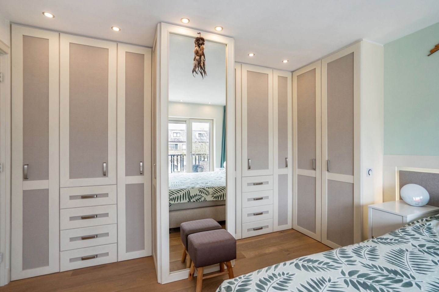 Photo 29 of Sytwinde 100