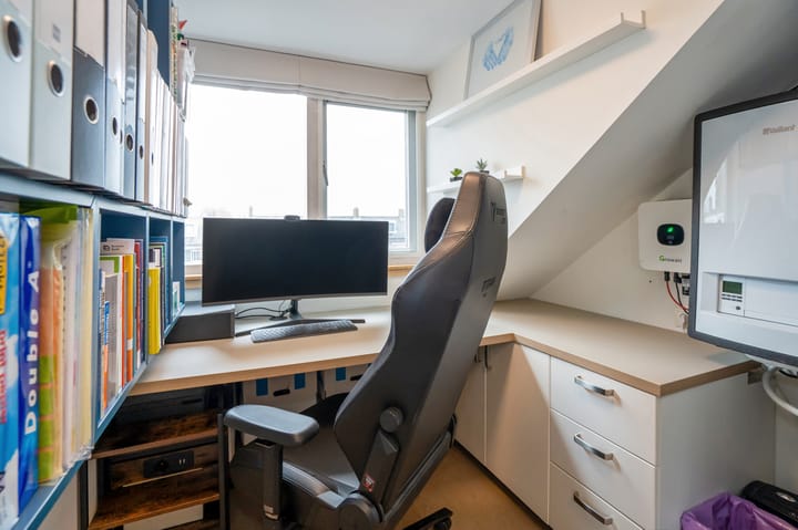 Photo 47 of Sytwinde 100