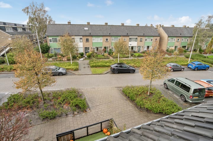 Photo 49 of Sytwinde 100