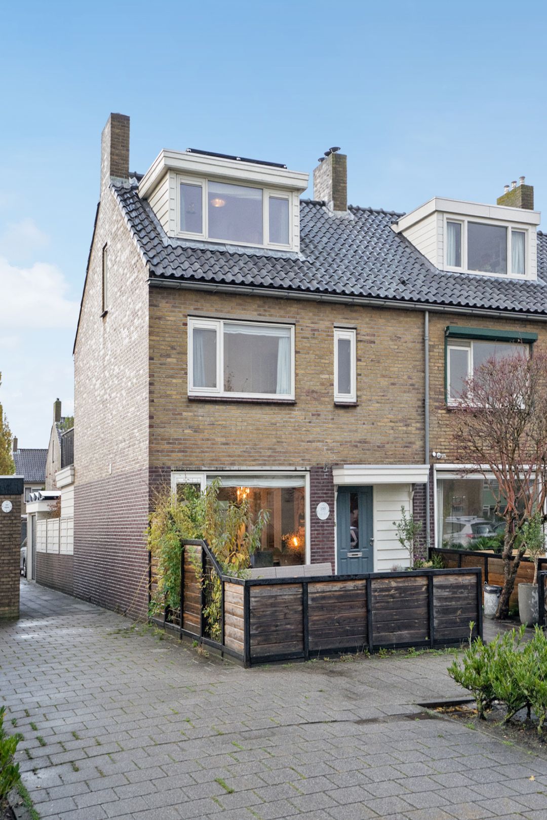 Photo 52 of Sytwinde 100