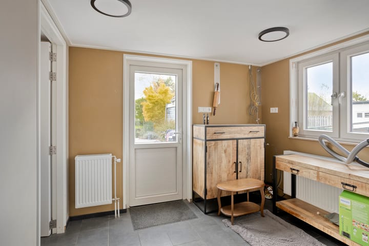 Foto 28 van Molenstraat 83