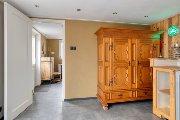 Foto 32 van Molenstraat 83