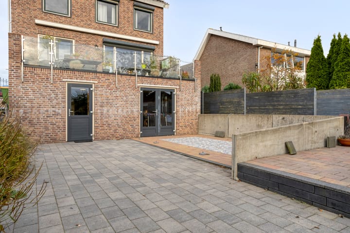 Foto 46 van Molenstraat 83