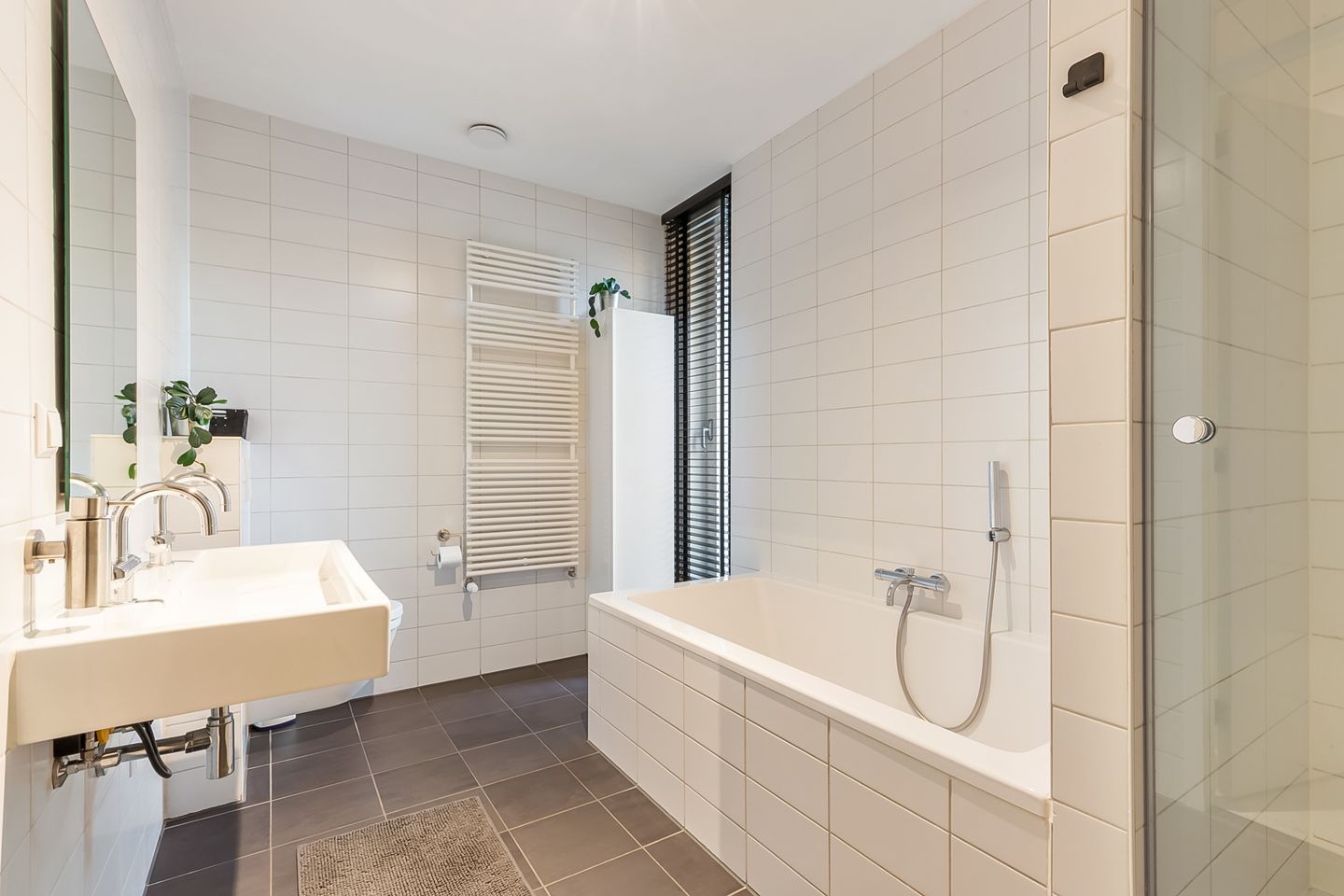 Foto 20 van Wisseloordlaan 183