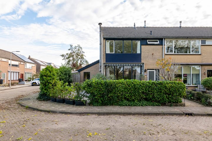 Photo 2 of Beeloostraat 12