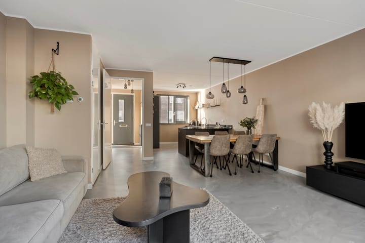 Photo 6 of Pieter de Hoochstraat 9