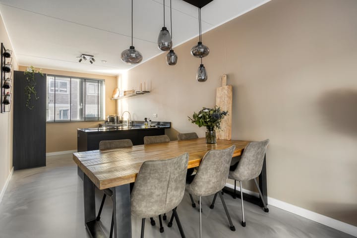 Photo 10 of Pieter de Hoochstraat 9