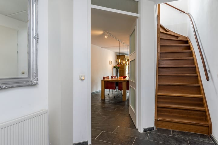 Foto 5 van Burg. van Rooystraat 41