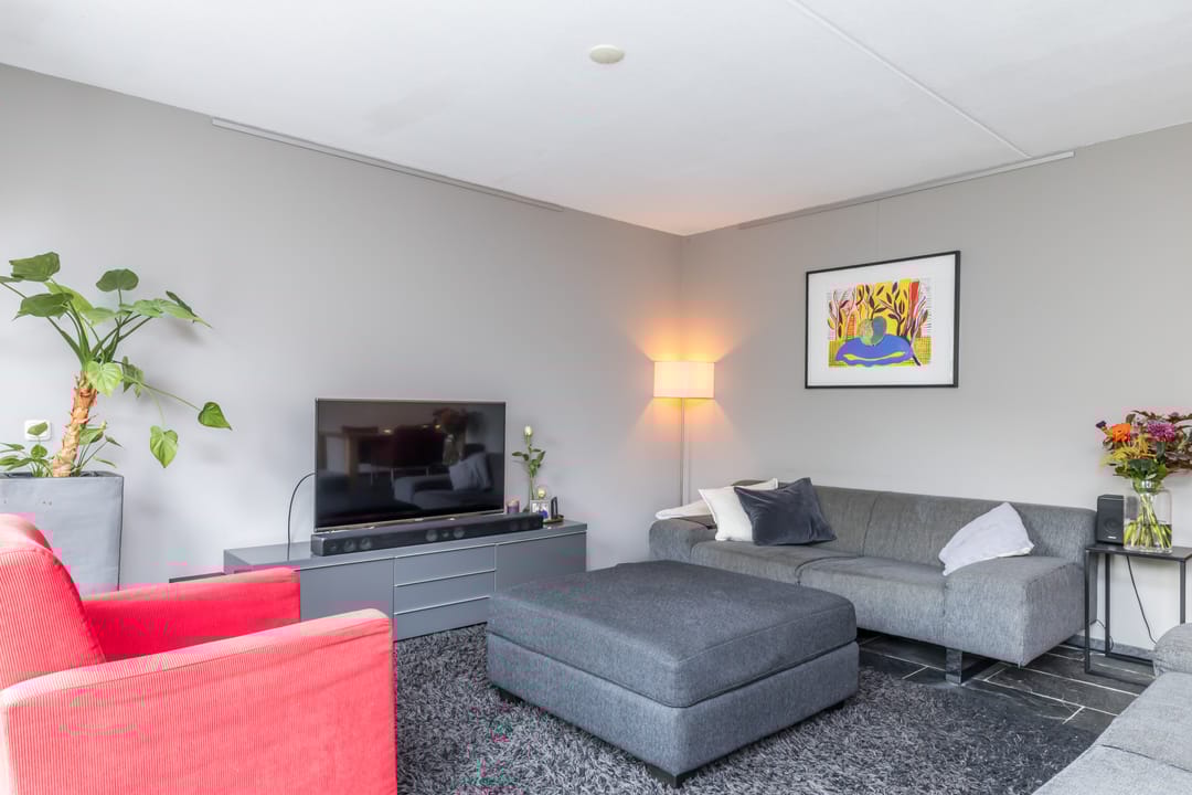 Photo 11 of Burg. van Rooystraat 41