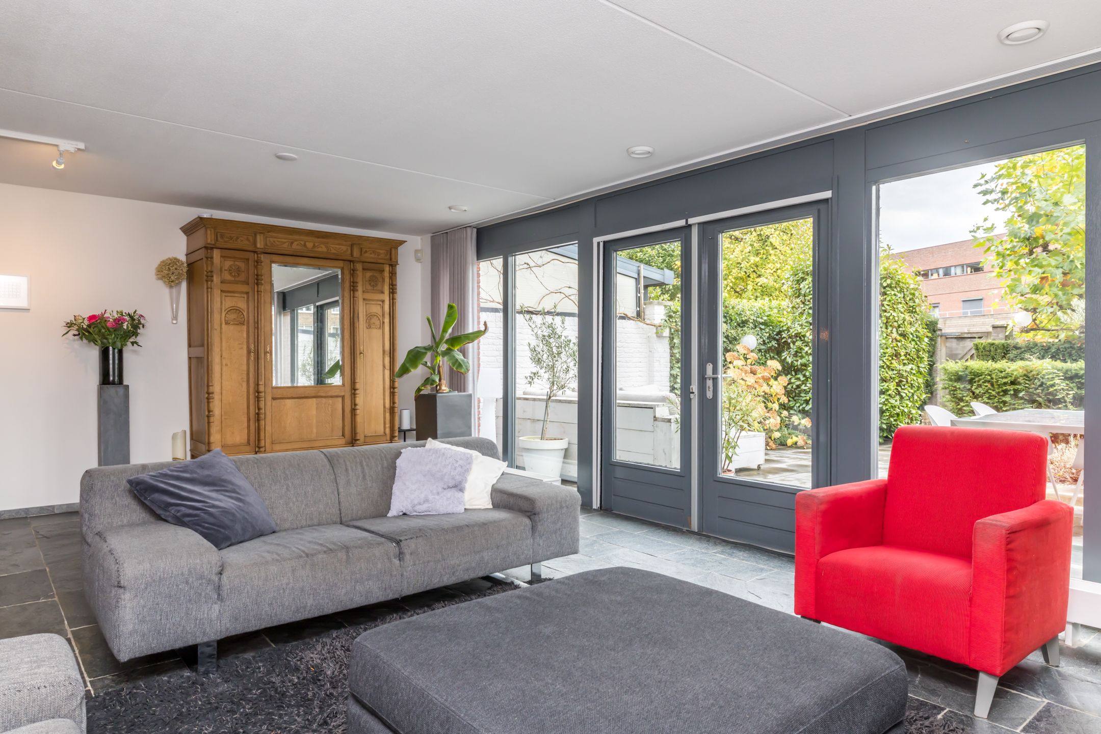 Photo 12 of Burg. van Rooystraat 41