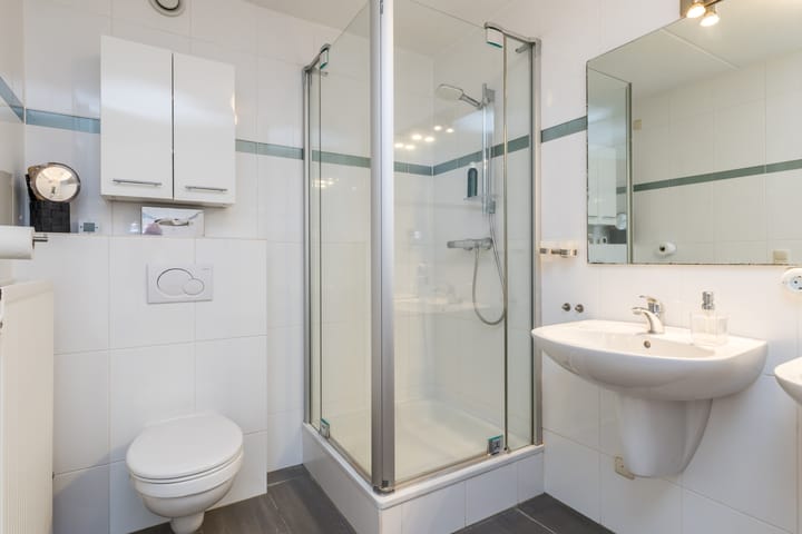 Photo 30 of Burg. van Rooystraat 41