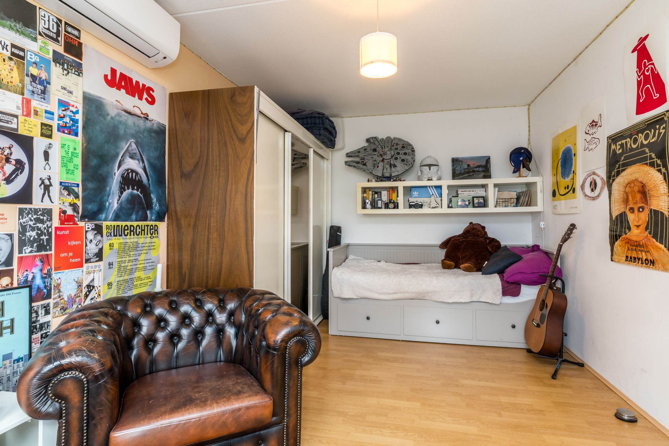 Photo 36 of Burg. van Rooystraat 41