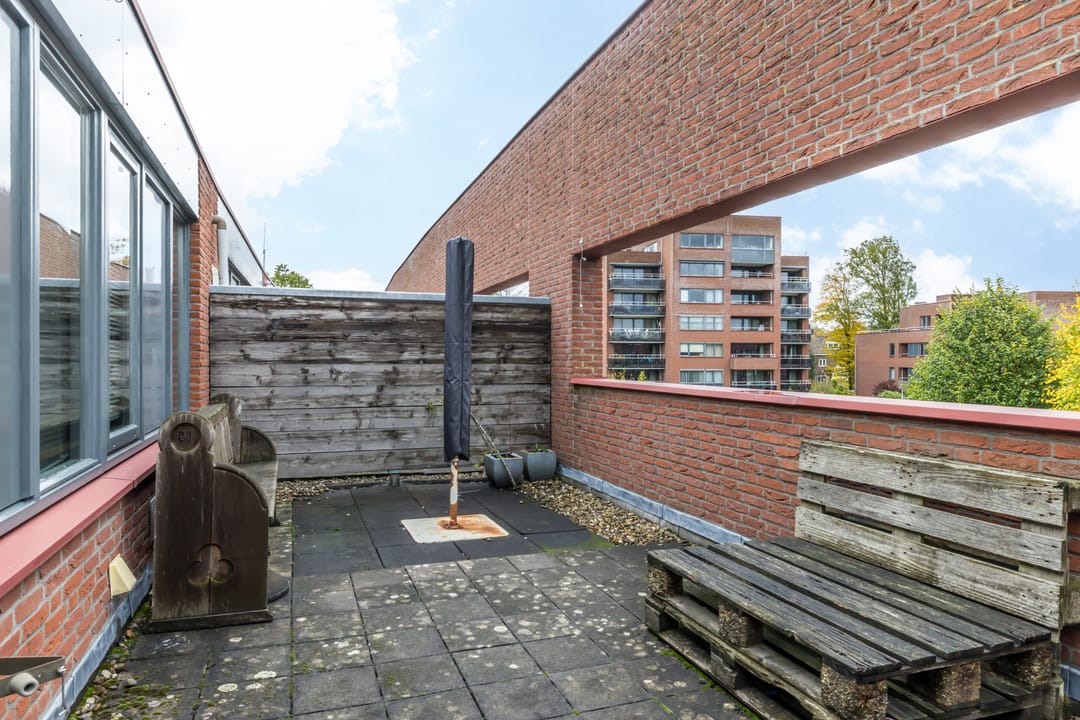 Photo 37 of Burg. van Rooystraat 41