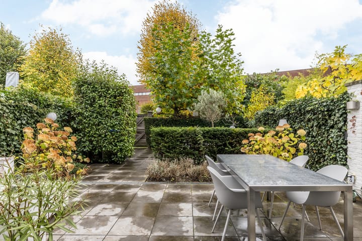 Photo 39 of Burg. van Rooystraat 41