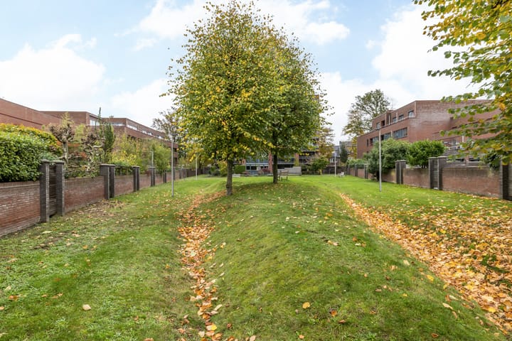 Photo 47 of Burg. van Rooystraat 41