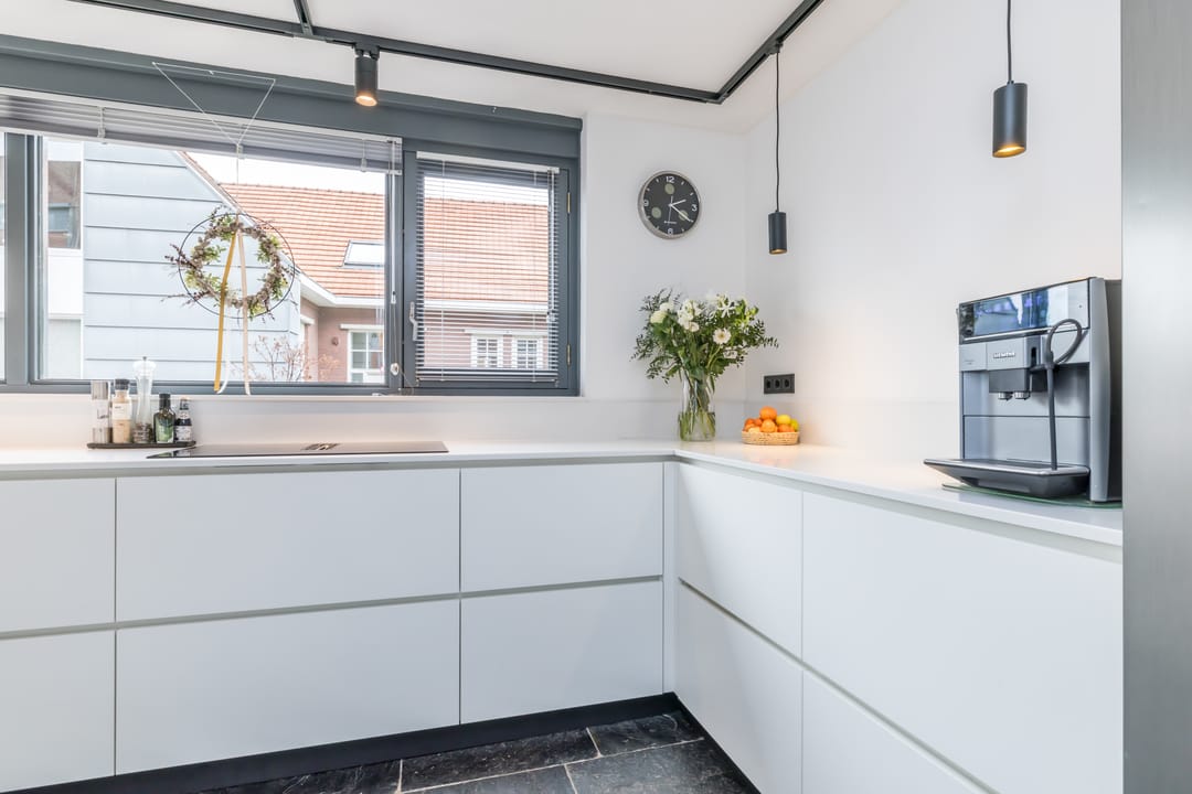 Photo 17 of Burg. van Rooystraat 41