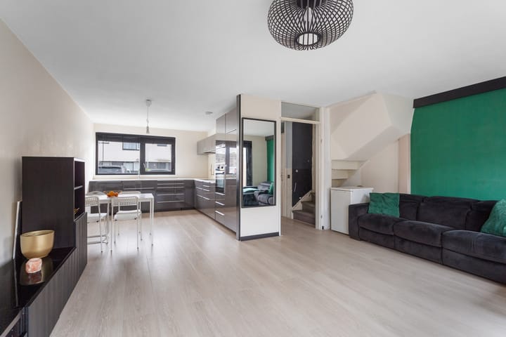 Foto 2 van Floris Versterstraat 103