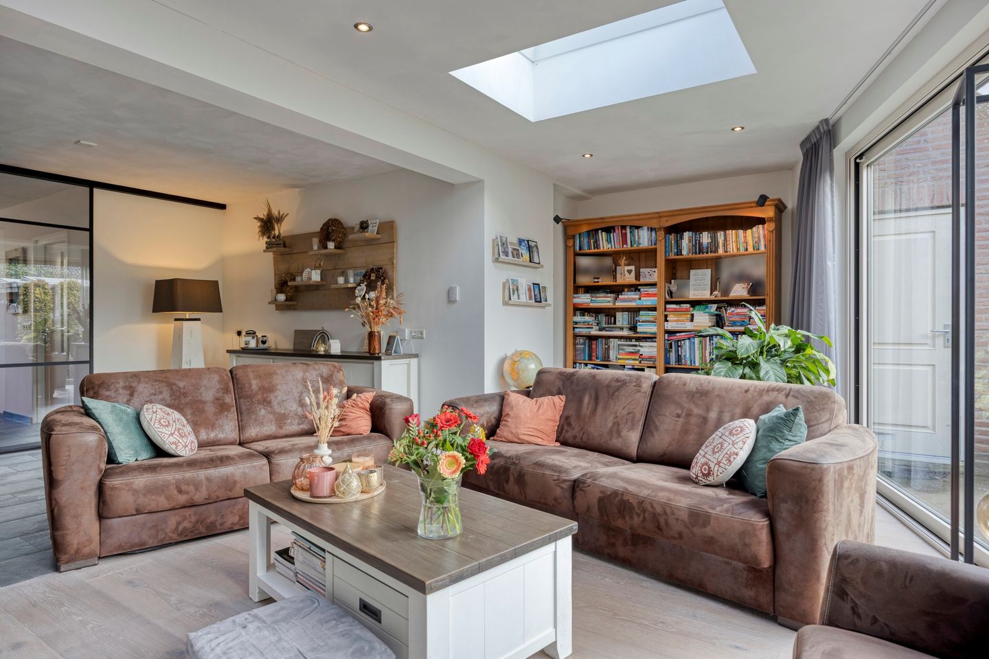 Foto 14 van Provincialeweg Noord 13-B