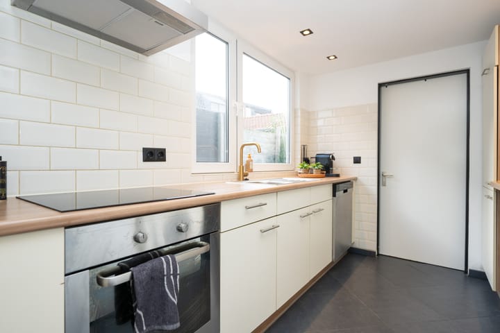 Foto 15 van De Ruyterstraat 58