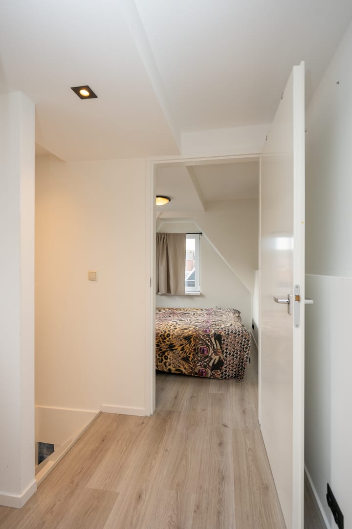 Foto 27 van De Ruyterstraat 58