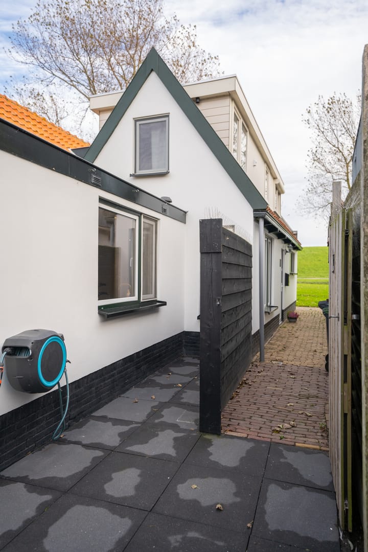 Foto 36 van De Ruyterstraat 58