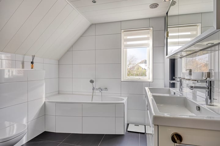 Foto 31 van Provincialeweg Noord 13-B