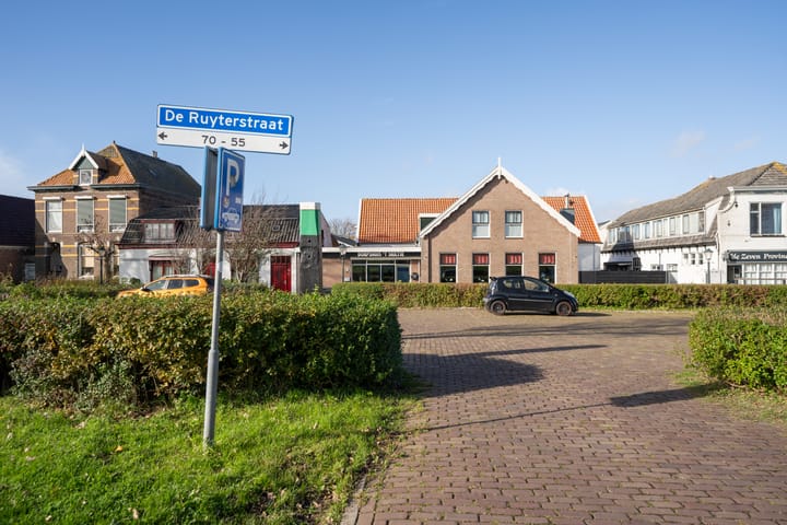 Foto 39 van De Ruyterstraat 58