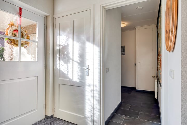 Foto 46 van Provincialeweg Noord 13-B