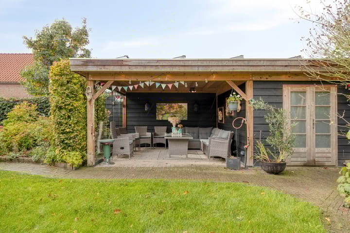 Foto 52 van Provincialeweg Noord 13-B