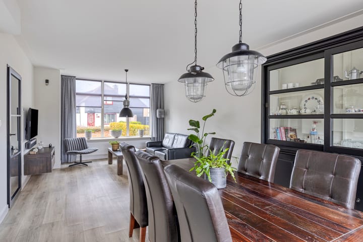 Foto 5 van Ruiterspoor 37