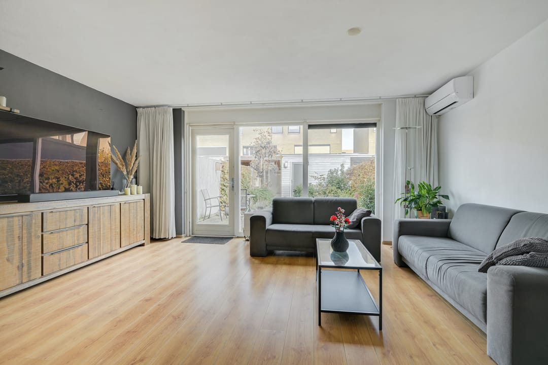 Foto 7 van Waterviolier 152