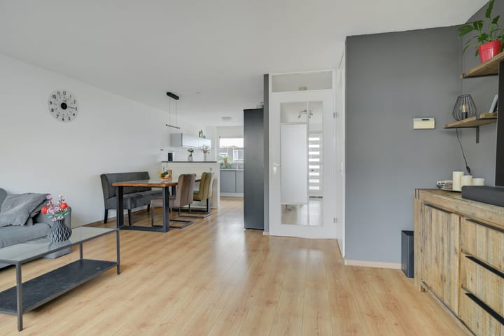 Photo 4 of Waterviolier 152