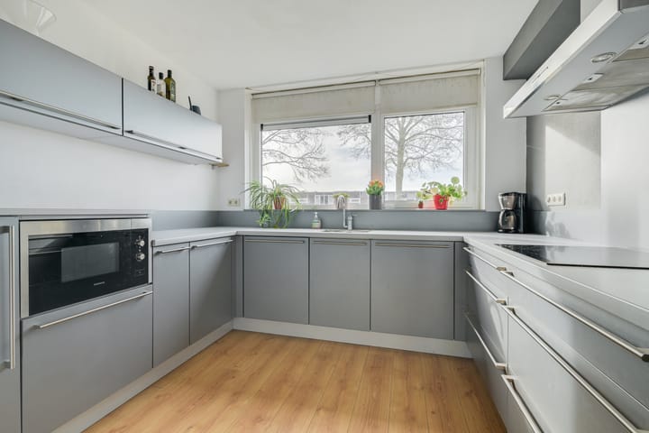 Photo 15 of Waterviolier 152