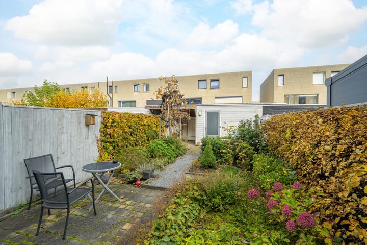 Photo 24 of Waterviolier 152