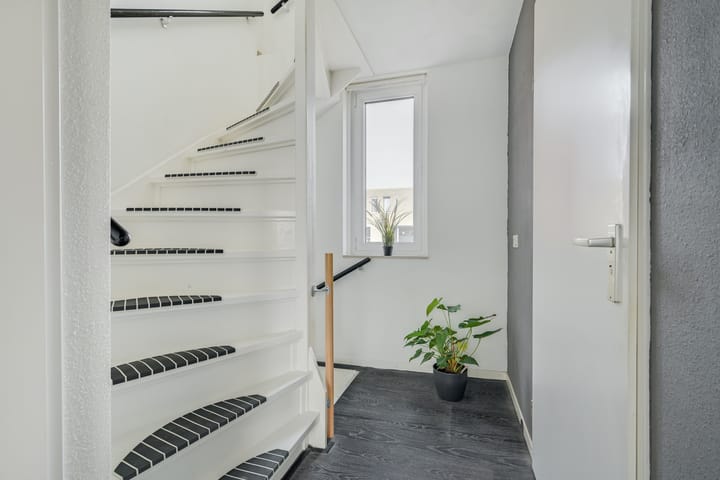 Photo 30 of Waterviolier 152