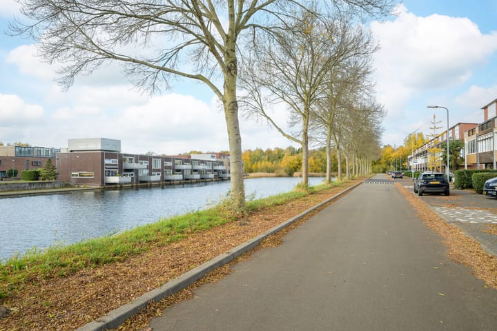 Photo 45 of Waterviolier 152