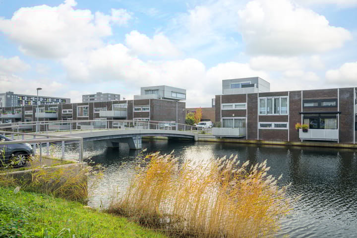 Photo 47 of Waterviolier 152